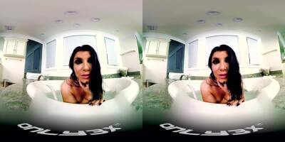 Romi Rain Tesing In The Tub And Fucking In The Bed - Only3Xvr - txxx.com