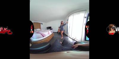 Julieta Monroe in Bootyfull Bonita - VRLatina - txxx.com