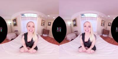 Vr Porn - VRHUSH Ash Hollywood masturbates in POV VR - upornia.com