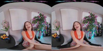 Perky brunette spinner plays with her sweet pussy in VR - hotmovs.com